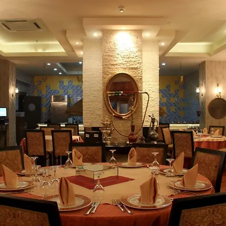 Gold City Premium Private Pool With Free Aqua Park Apartament *